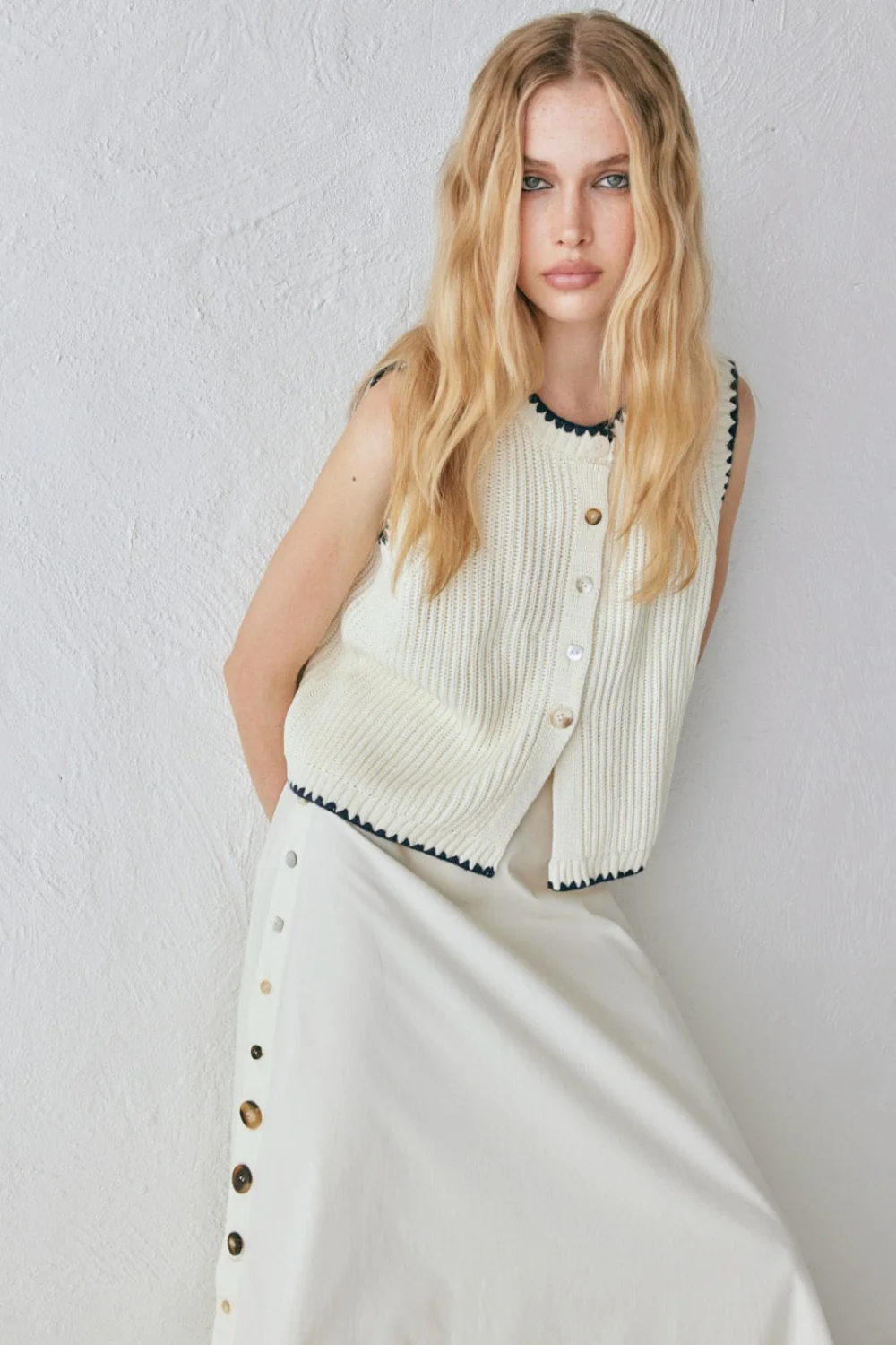 Alek Knit Vest Cream - Image 2