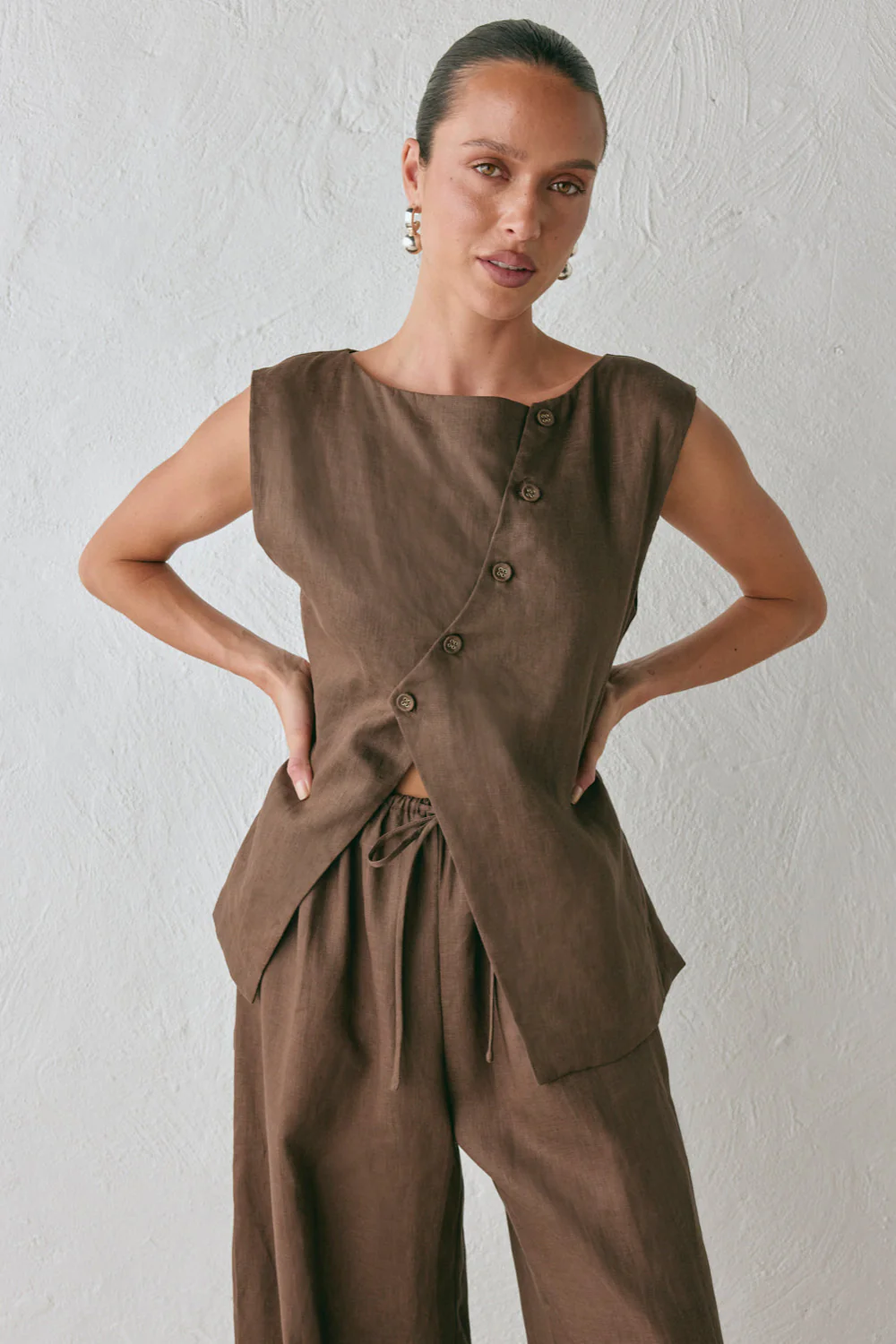 Aria Linen Vest Chocolate
