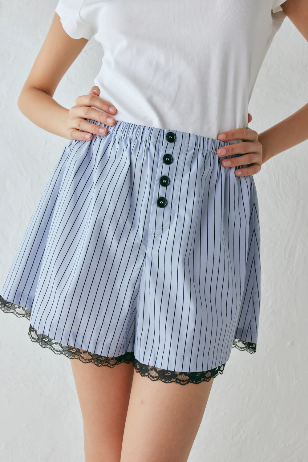 Ava Shorts Blue Stripe - Image 3