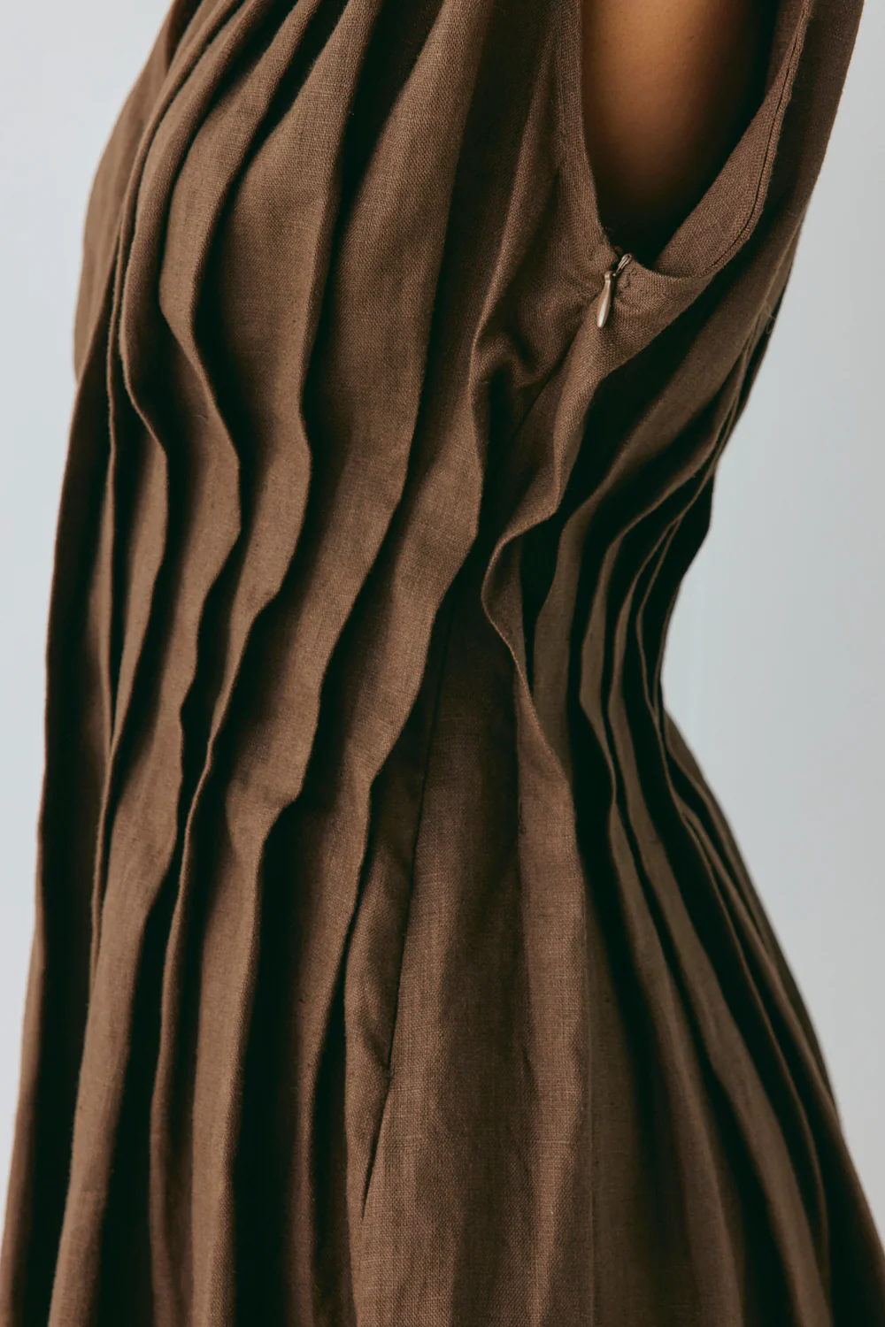 Blanca Linen Mini Dress Chocolate - Image 5