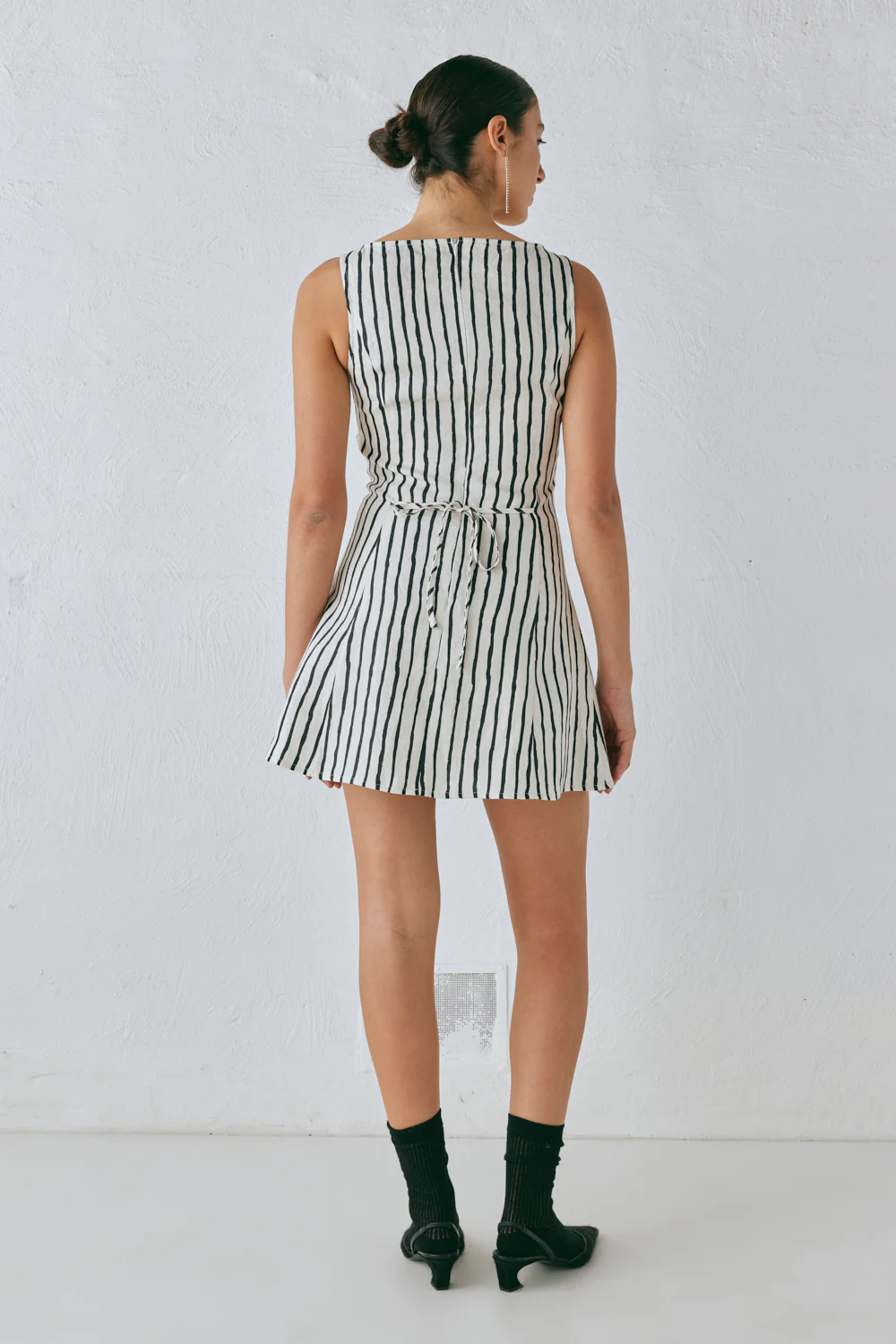 Chloe Linen Mini Dress Black - Image 7