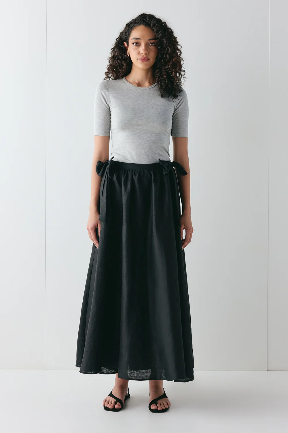 Daphne Linen Midi Skirt Black