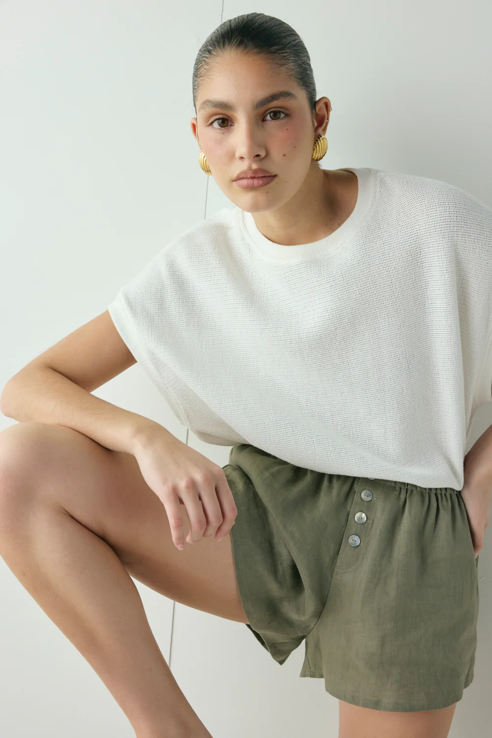 Eira Linen Shorts Khaki - Image 4