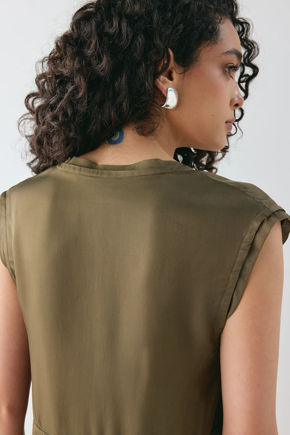Flores Satin Top Khaki - Image 6