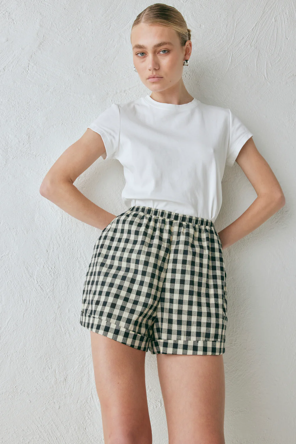 Freda Shorts Black Check - Image 3