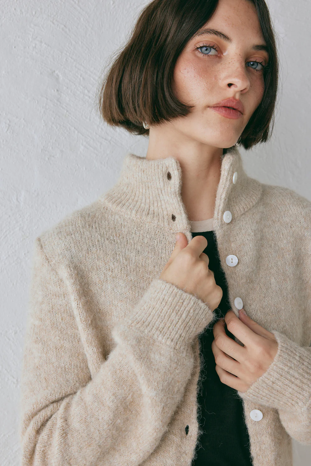 Henley Knit Cardigan Marle - Image 3