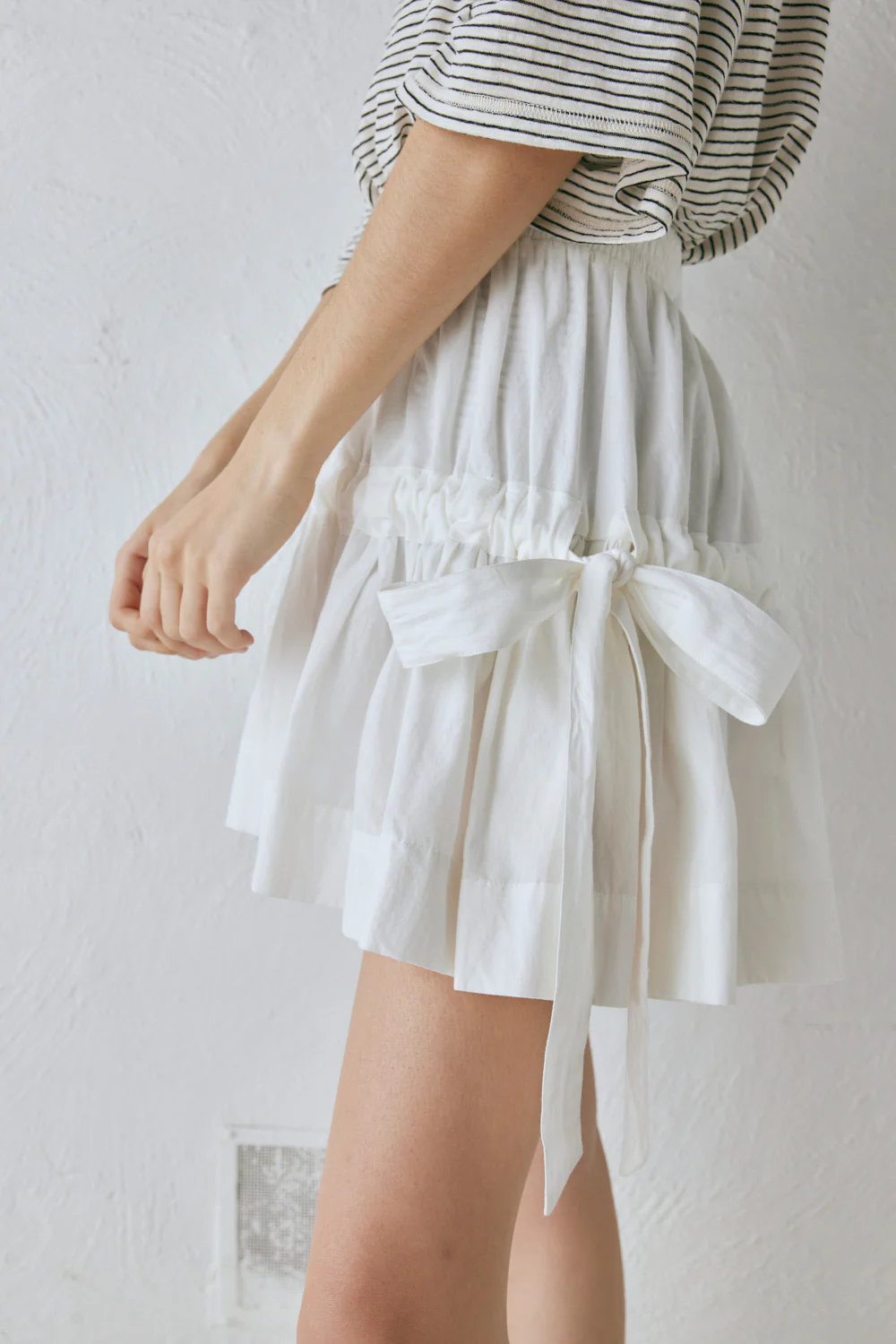 Lily Mini Skirt White - Image 3