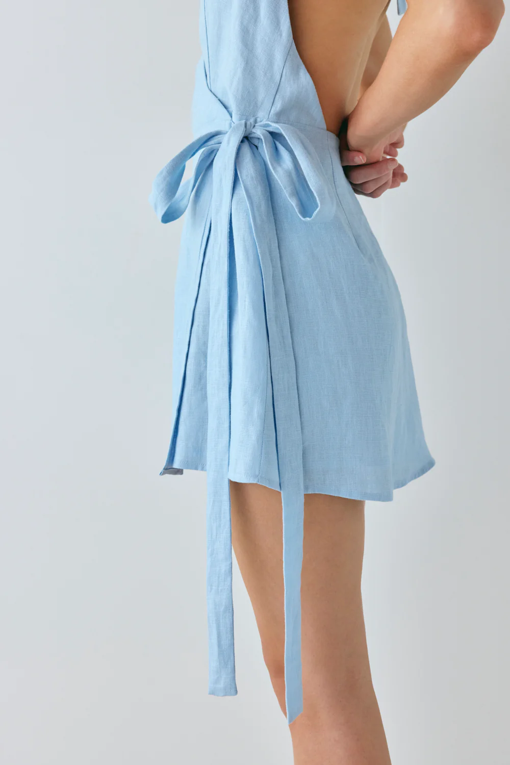 Lo Linen Mini Dress Sky - Image 5