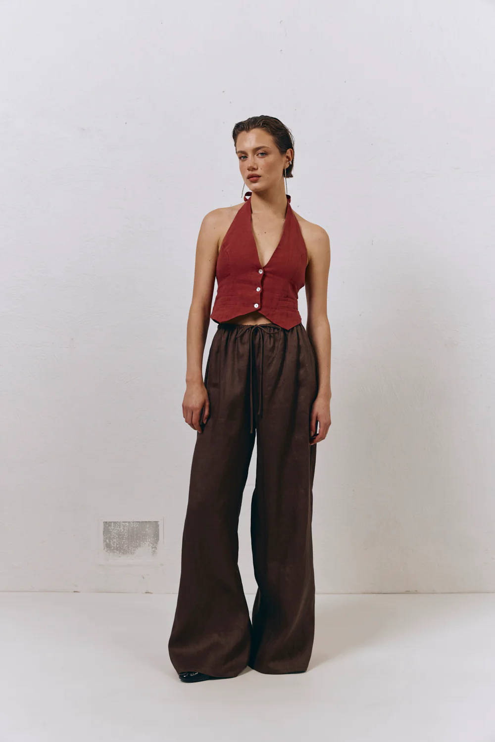Los Cabos Linen Vest Wine - Image 3