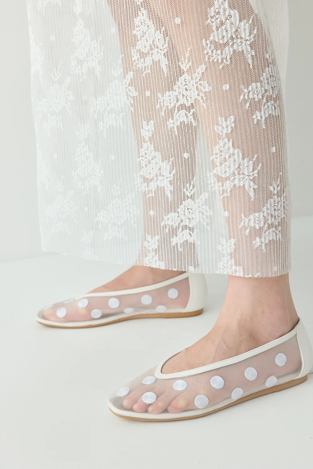 Lucienne Lace Maxi Dress White - Image 5