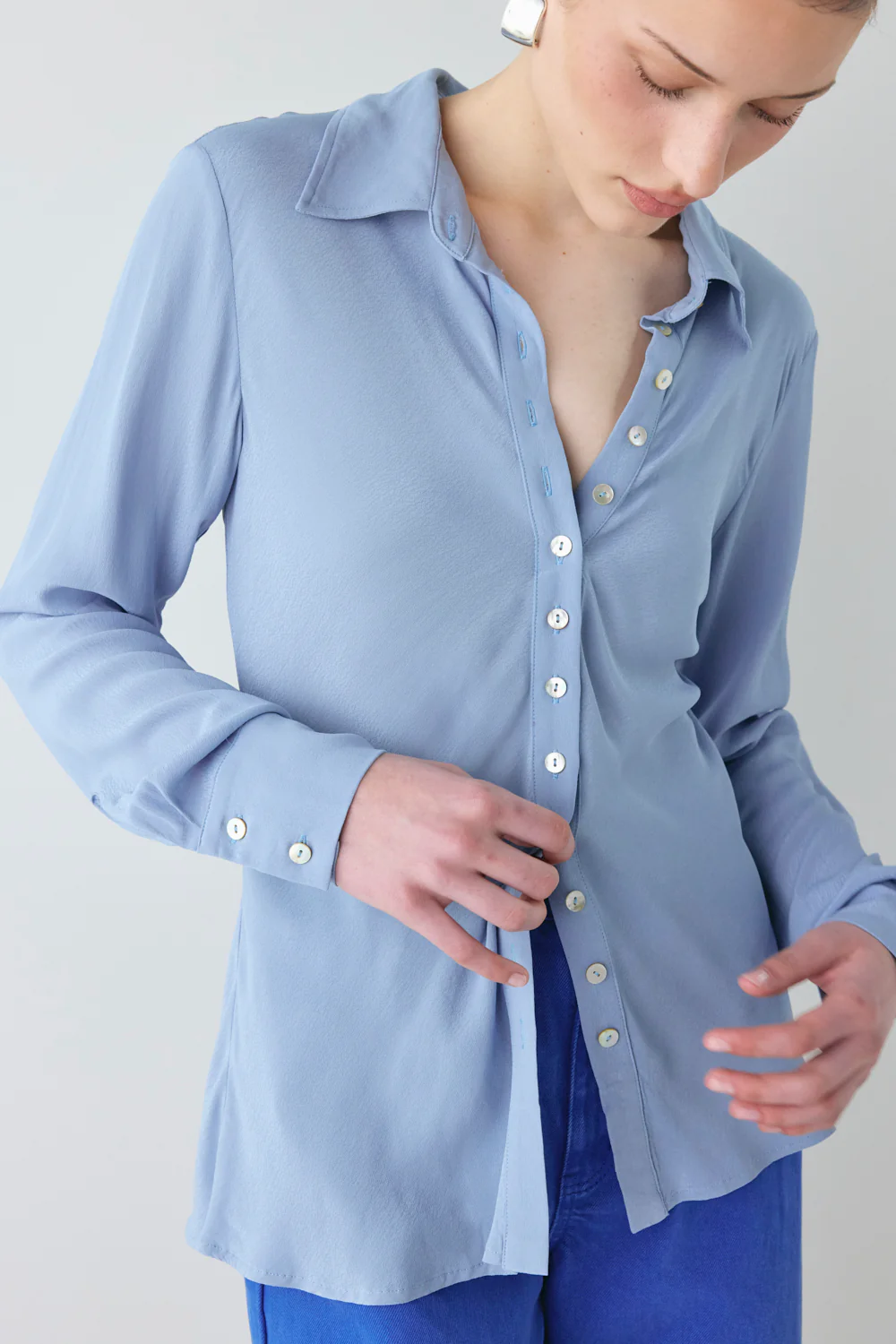 Mila Bias Shirt Sky