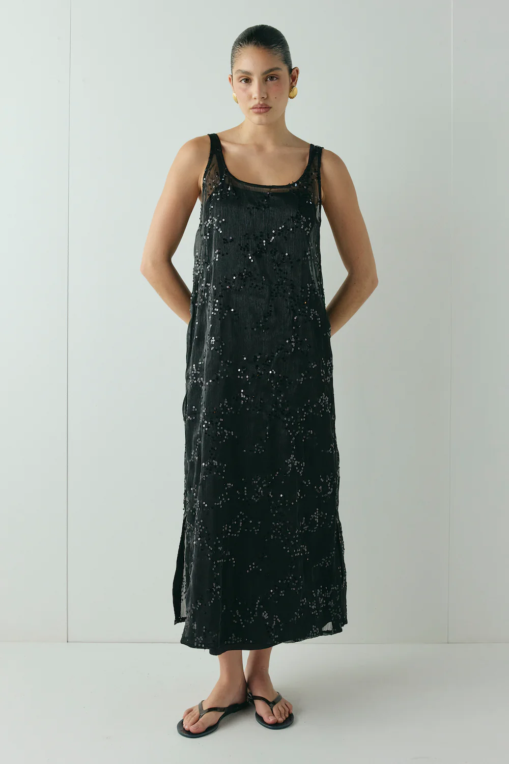 Neve Sequin Midi Dress Black - Image 4
