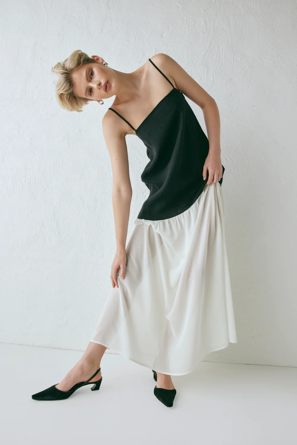 Nora Maxi Dress Noir - Image 2