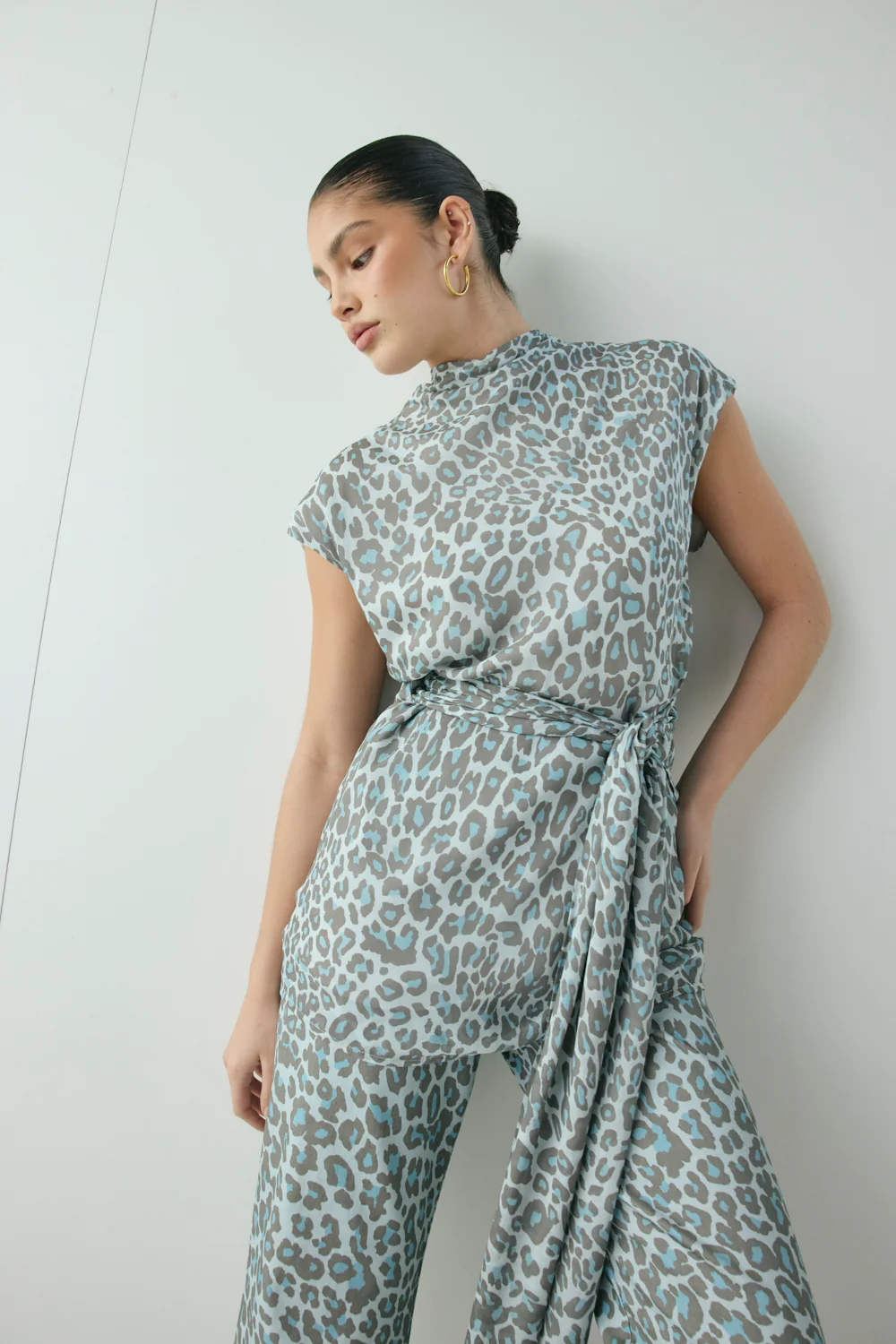 Nuri Mini Dress Blue Leopard - Image 3