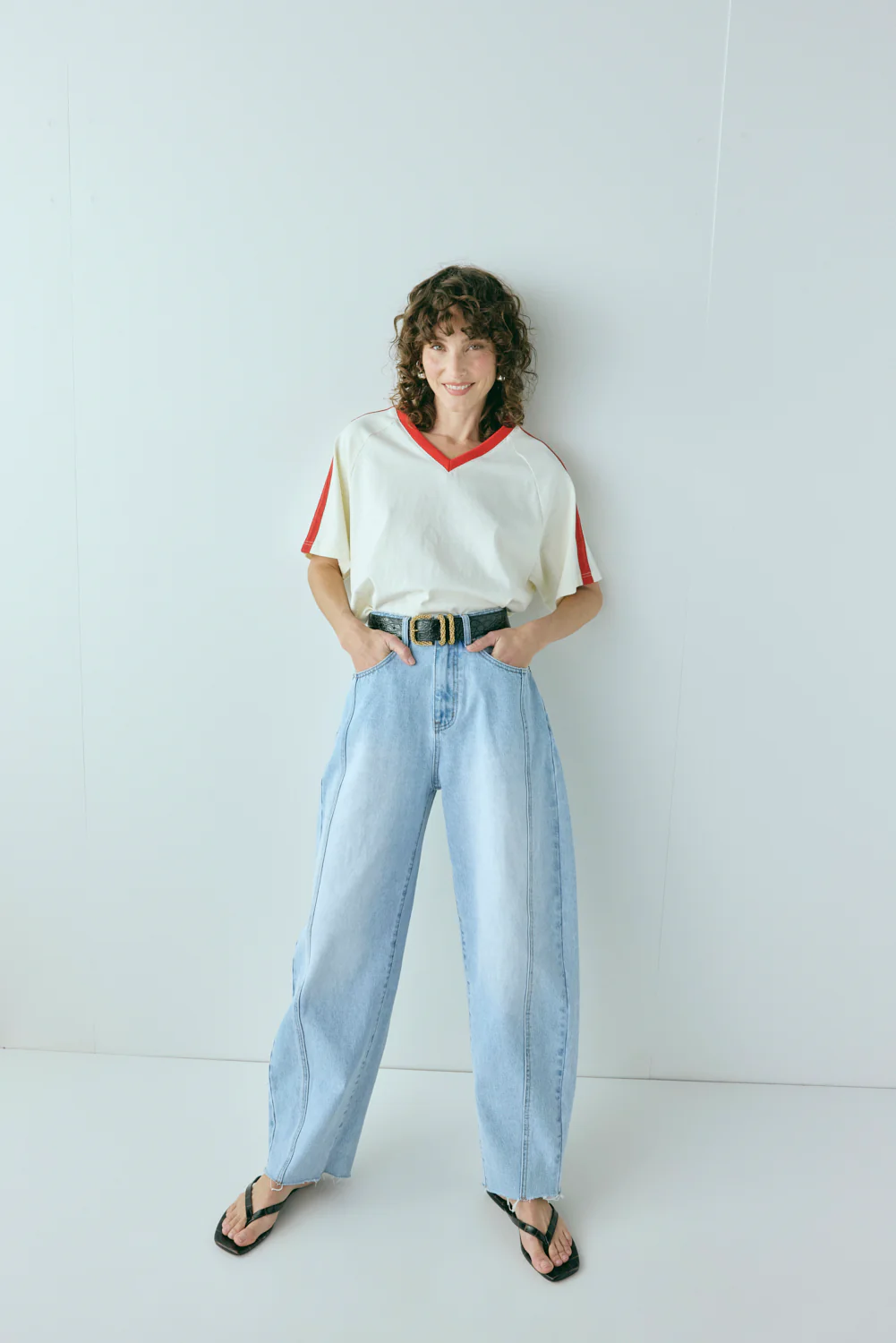 Nyra Barrel Denim Jeans Light Blue - Image 3