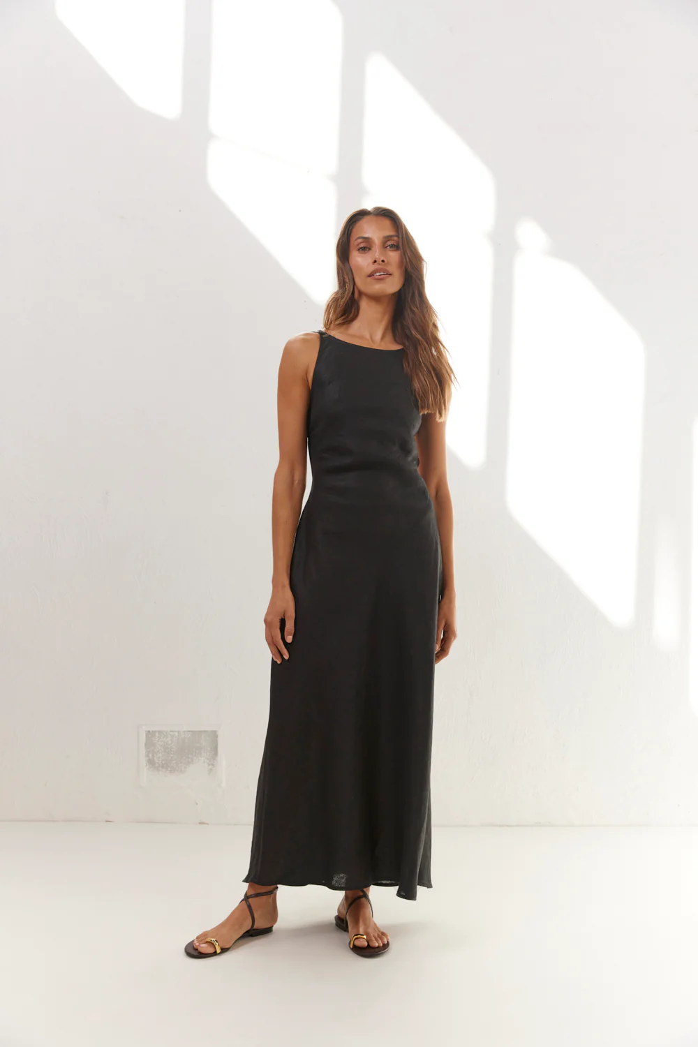 Opal Linen Maxi Dress Black - Image 4