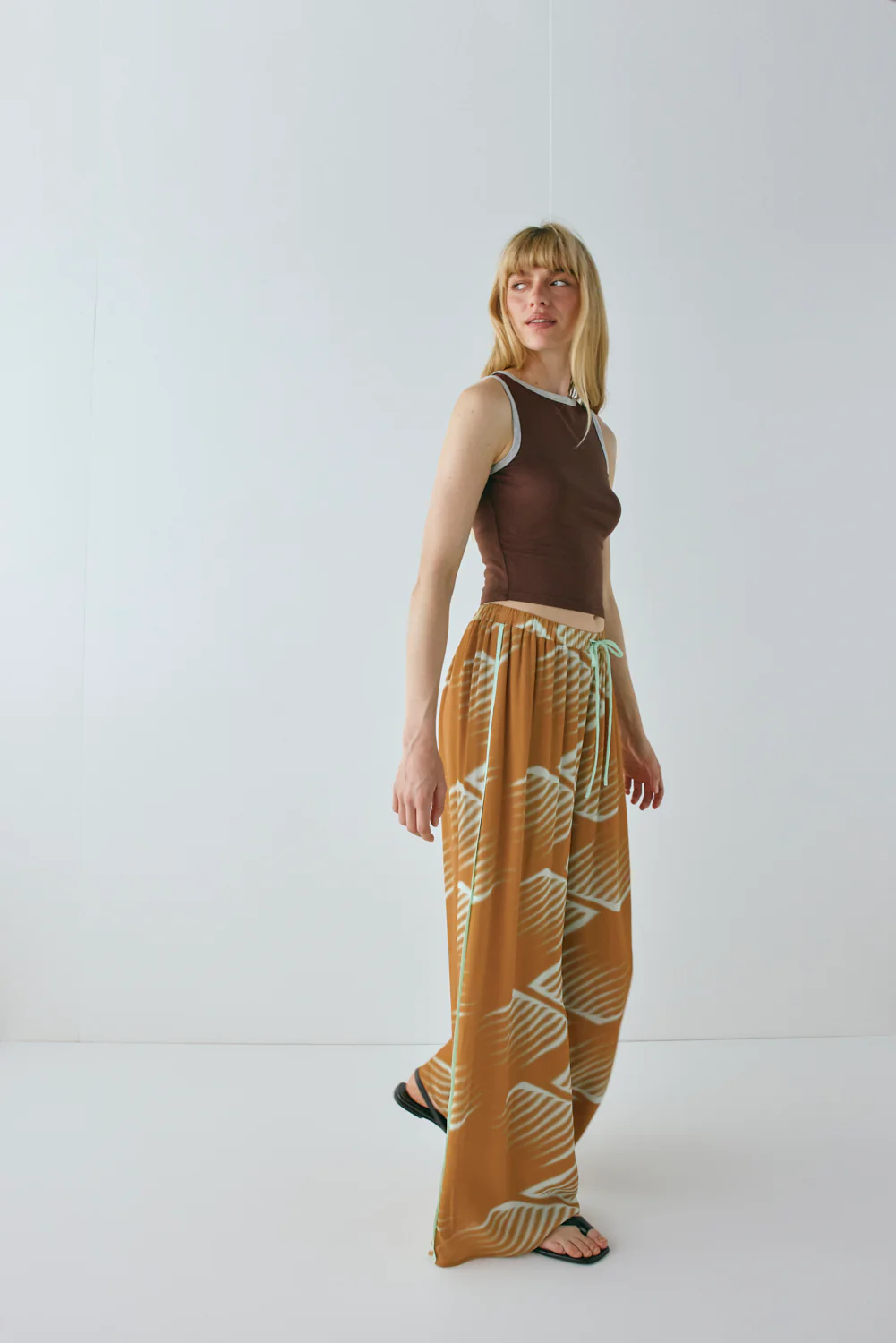 Paige Top Chocolate - Image 5