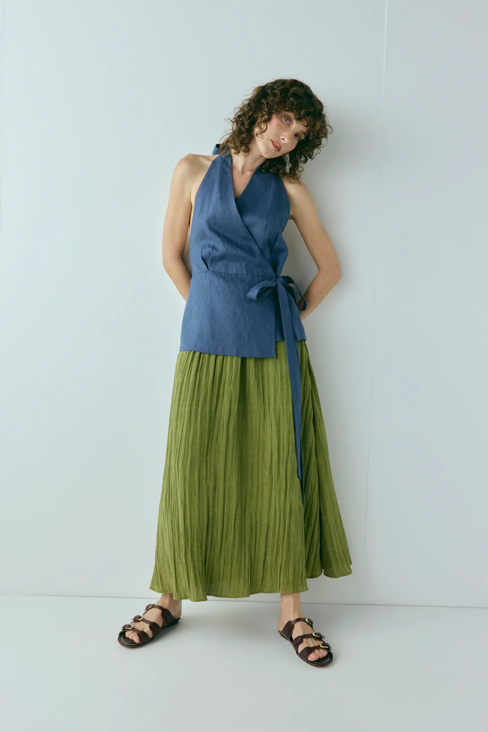 Prue Linen Top Navy - Image 4