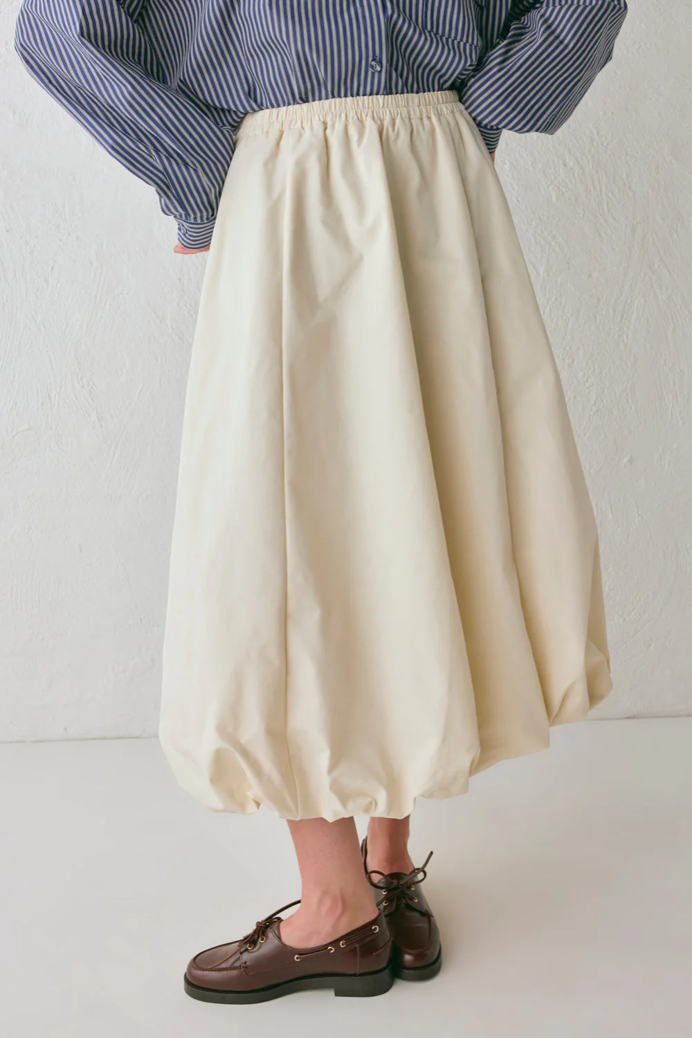 Sabrin Bubble Midi Skirt Cream - Image 2
