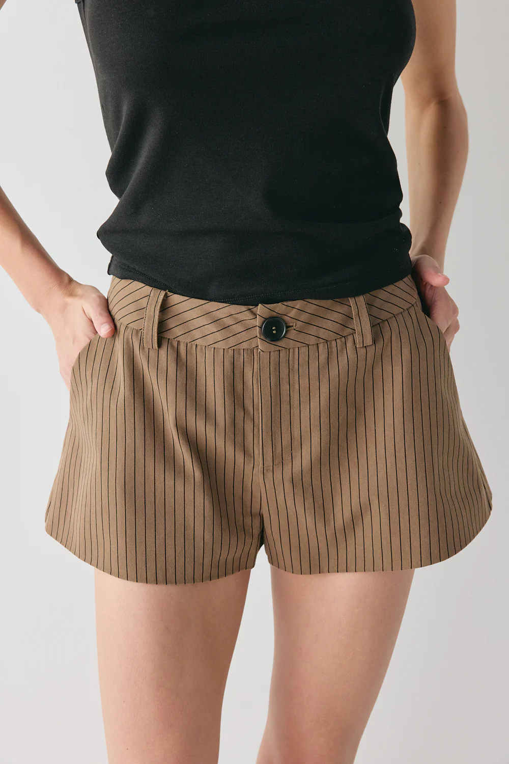 Salome Shorts Brown Stripe - Image 2