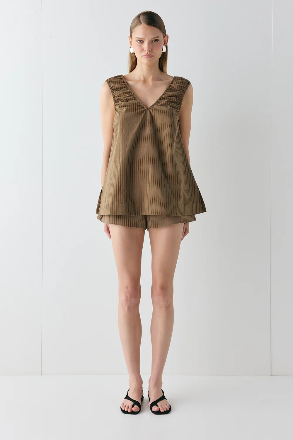 Salome Shorts Brown Stripe - Image 4