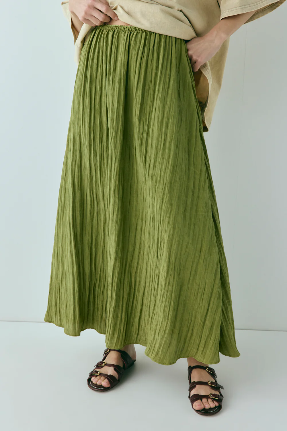 Solara Midi Skirt Olive - Image 2