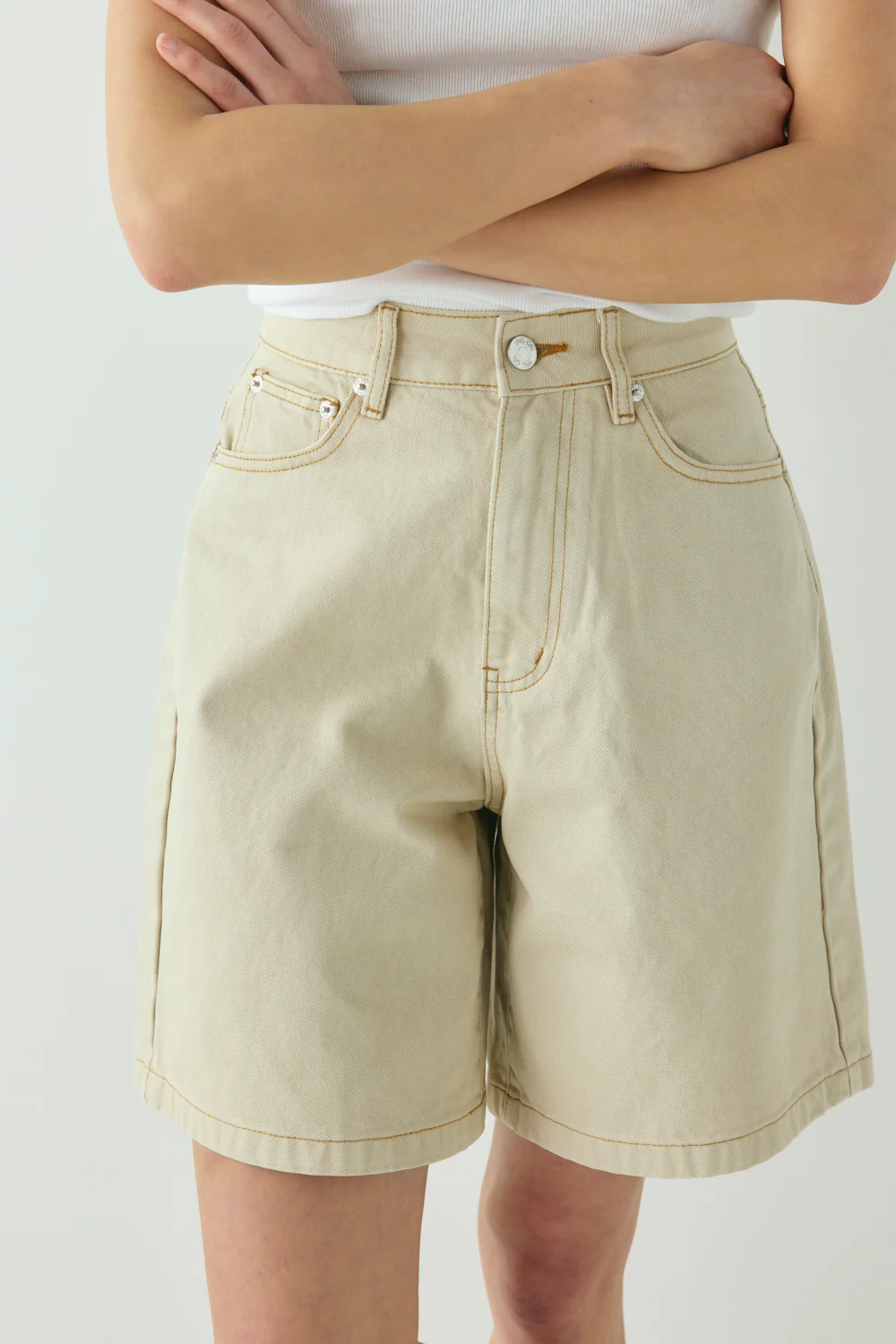 Willa Denim Shorts Taupe - Image 4