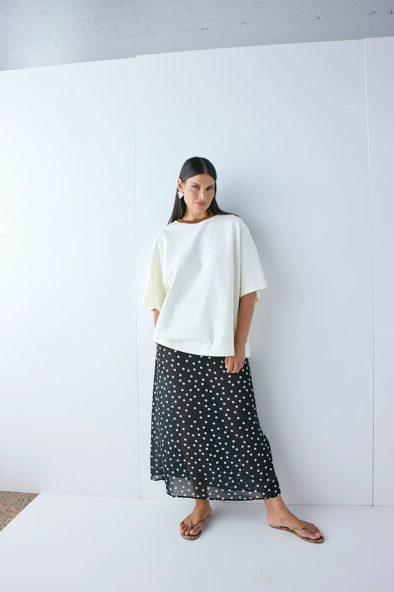 Willow Tee Cream - Image 2