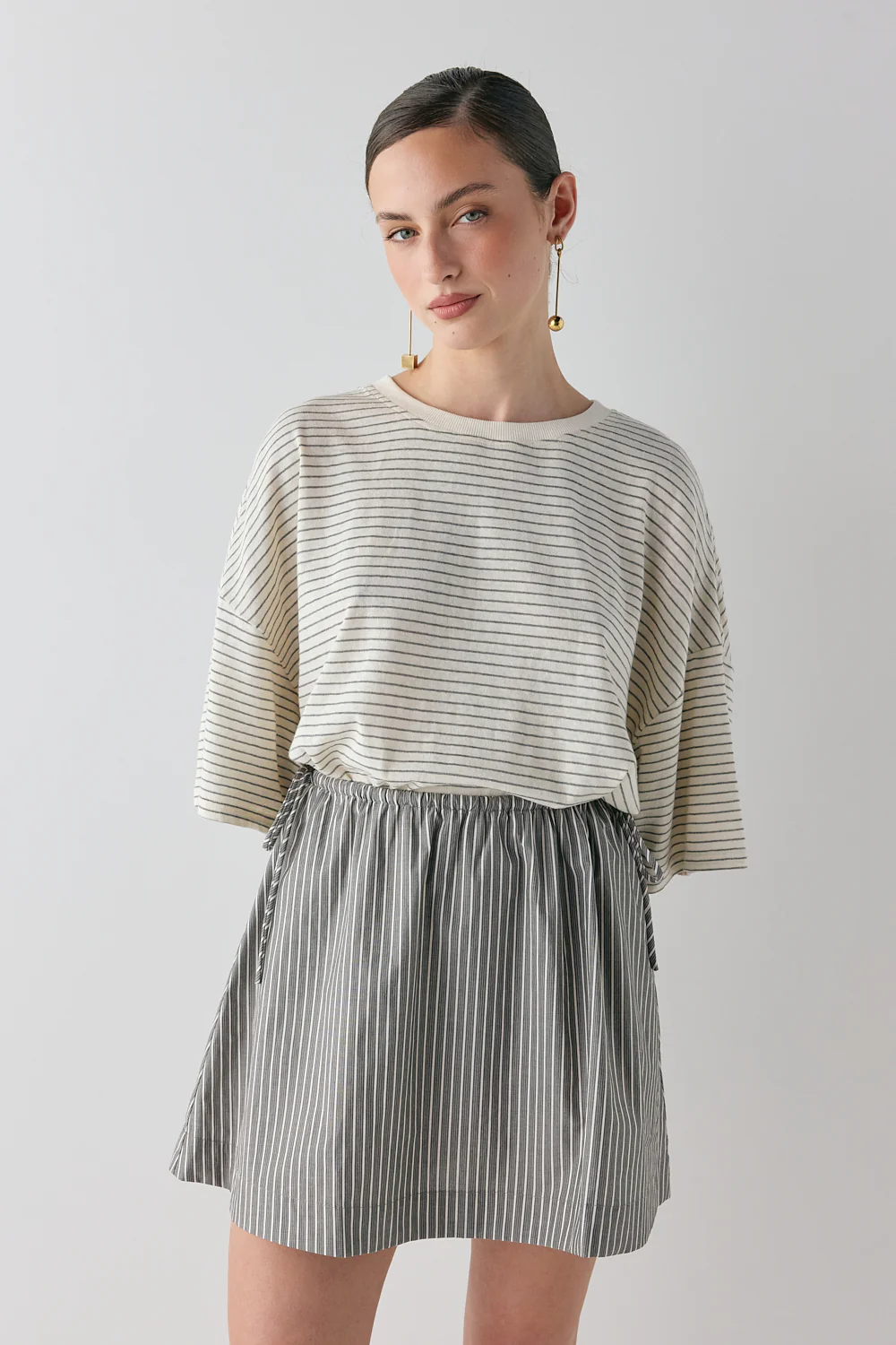 Willow Tee Grey Stripe - Image 4